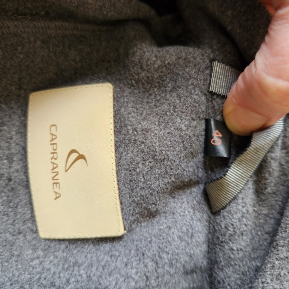 Capranea Limited Edition Light Jacket - Truly Like New - Picture 5 of 6